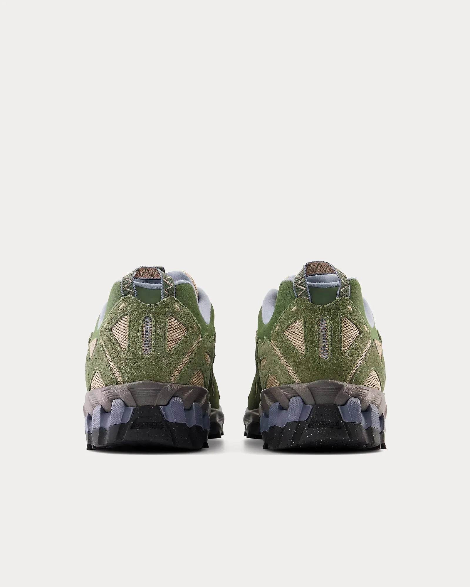 610v1 Deep Olive Green / Driftwood / Arctic Grey Low Top Sneakers