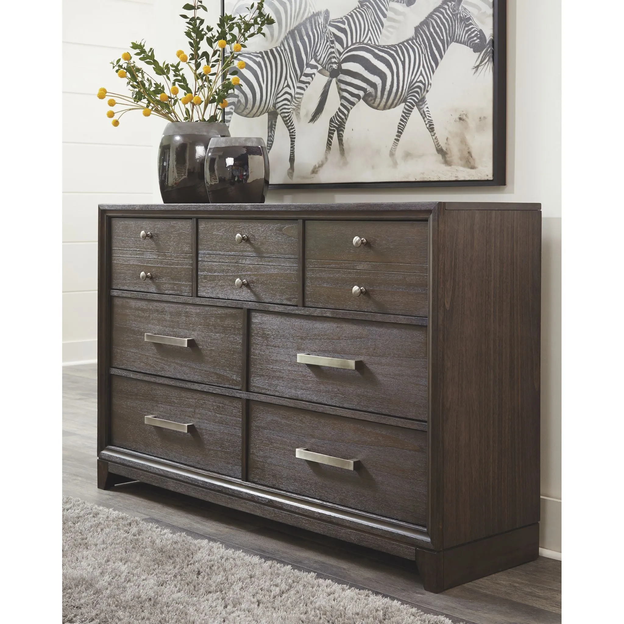 Brueban Dresser