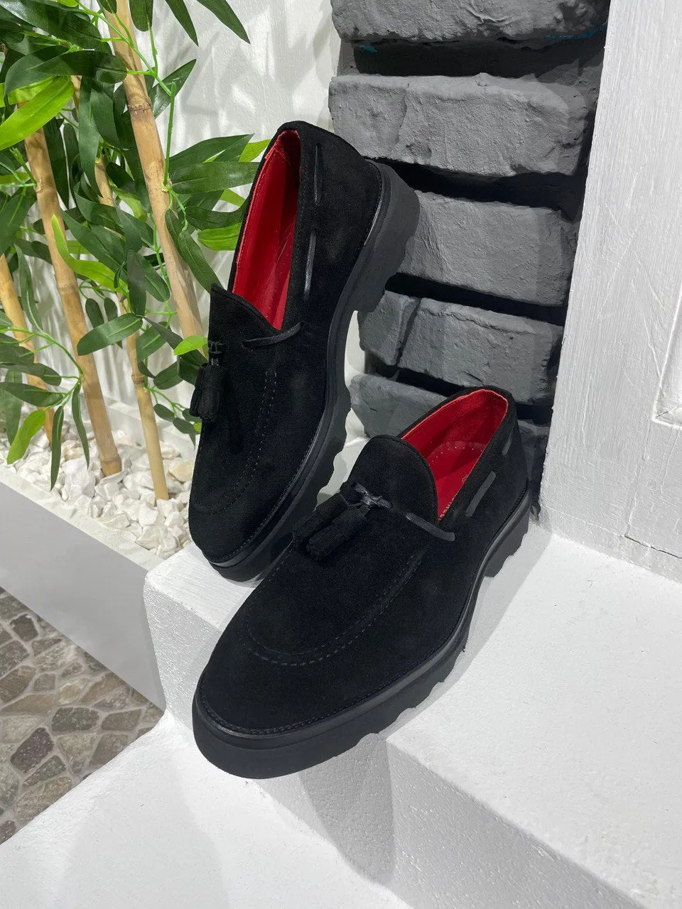 Garen Suede Black Shoes