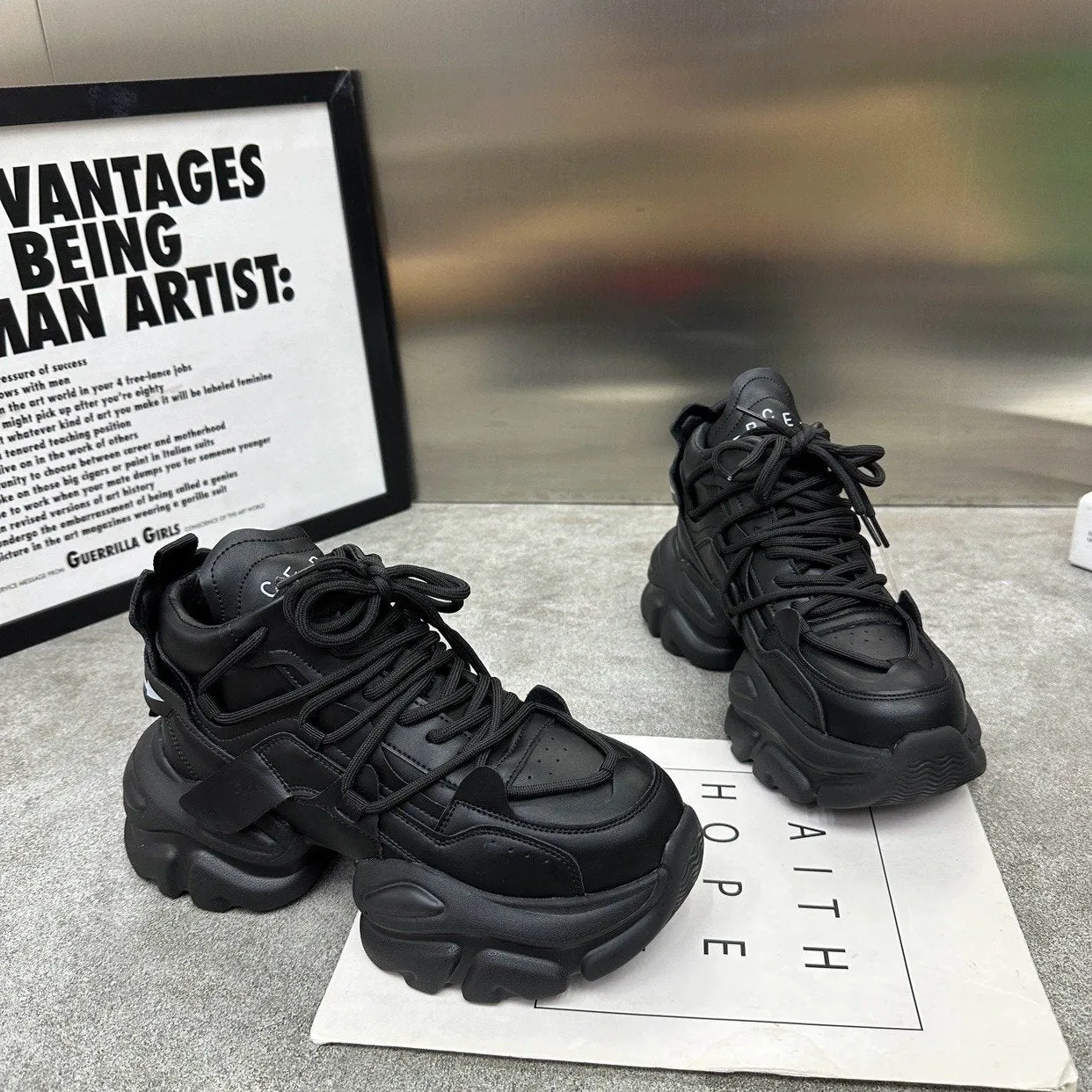 Heightening Thick-Sole Sports Shoes