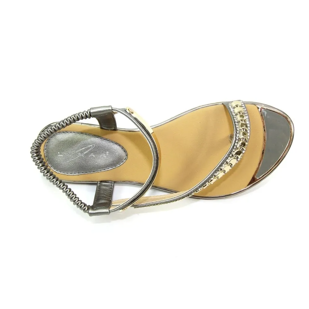 Lunar Shoes Asia Toe Loop Gemstone Sandal