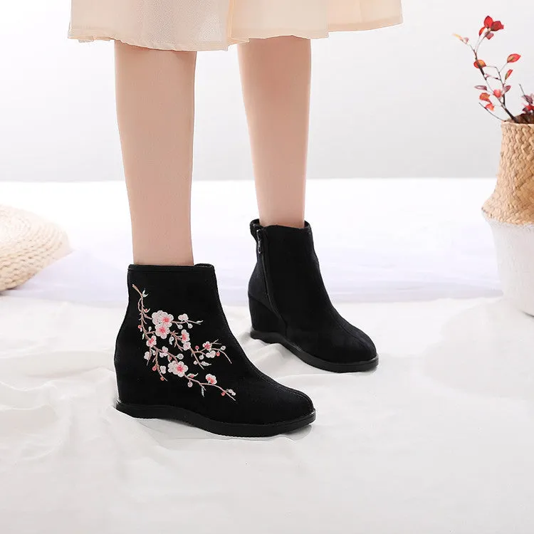 Women's Style Embroidered Height Increasing Insole Ancient Han Canvas Shoes